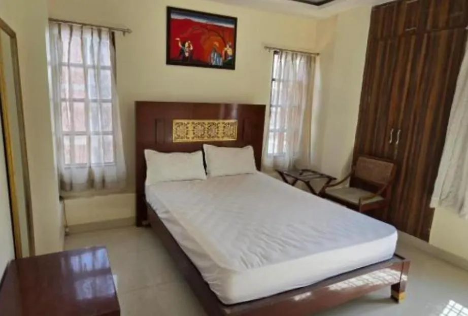 Δωμάτια σε οικογενειακή κατοικία Home Stay In Chowk Near Ganga Ghat ,Kashi Vishwanath And Ram Bhandar Kachori Βαρανάσι