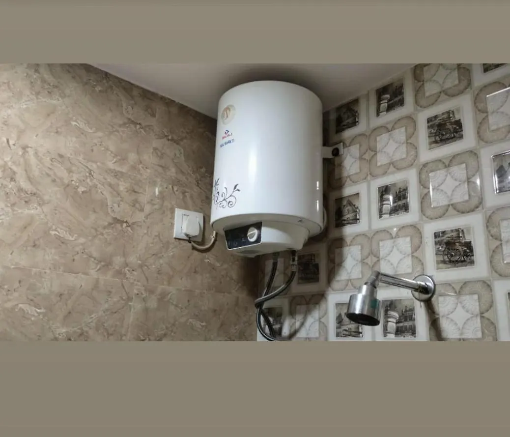 Home Stay In Chowk Near Ganga Ghat ,Kashi Vishwanath And Ram Bhandar Kachori Βαρανάσι Δωμάτια σε οικογενειακή κατοικία
